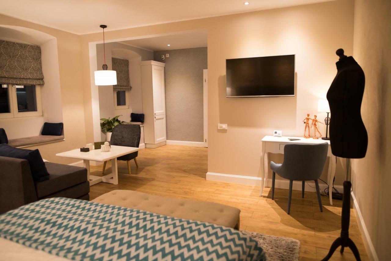 Appartement Quiboo à Braşov Extérieur photo